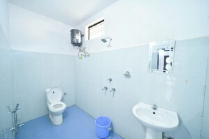 Ducha, toallas, jabón, shampoo