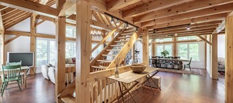 Unique 4 bed 5 bath cottage with 3 bed 2 bath guest cottage on Lake Muskoka