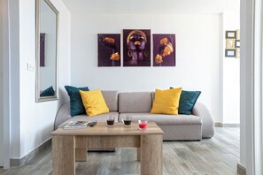 Studio | Living area - Sunstay Isabel Loft Torremolinos (Torremolinos)