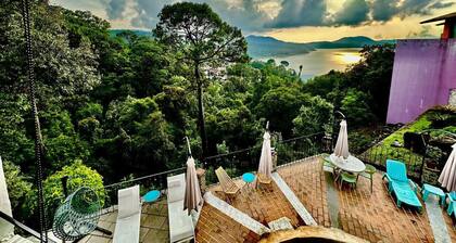 Lake View Cabin Heated Swimming Pool 2