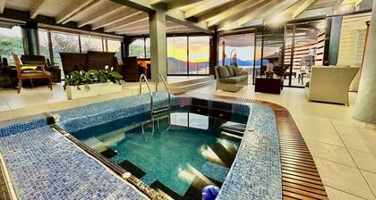 Beautiful Apartment, Lake View, Pool