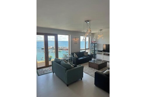 Atlantic Views & Irish Charm