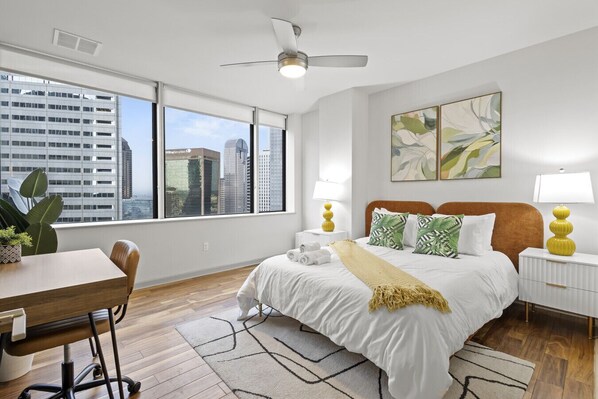 1 bedroom, desk, iron/ironing board, WiFi