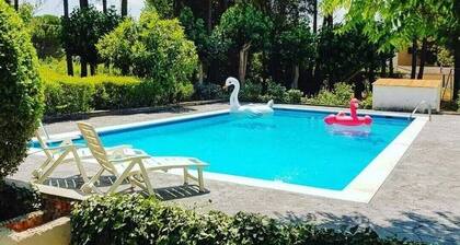 Rural house 5min from Salamanca, 5000m² with swimming pool and barbecue