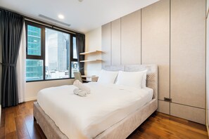 3 chambres, fer et planche à repasser, Wi-Fi, literie fournie