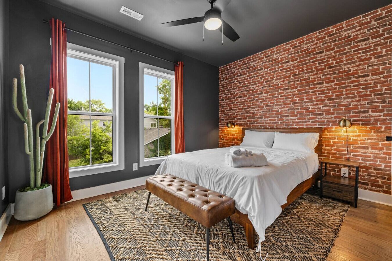 Fer et planche à repasser, Wi-Fi, draps fournis