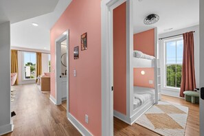 Fer et planche à repasser, Wi-Fi, draps fournis