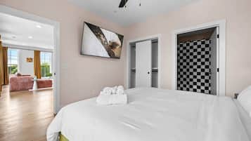 Iron/ironing board, WiFi, bed sheets