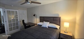 1 bedroom, desk, iron/ironing board, free WiFi - NEW Basement Loft Close to All Things Raleigh/Wake (Raleigh)