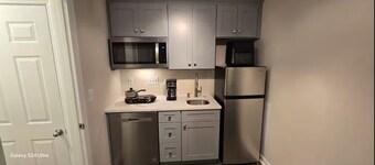 NEW Basement Loft Close to All Things Raleigh/Wake