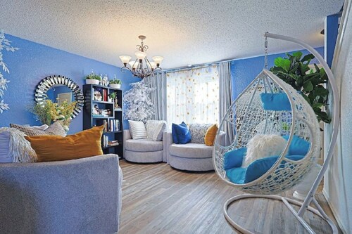 Spacious 5 King Size Beds near FW Stockyards 