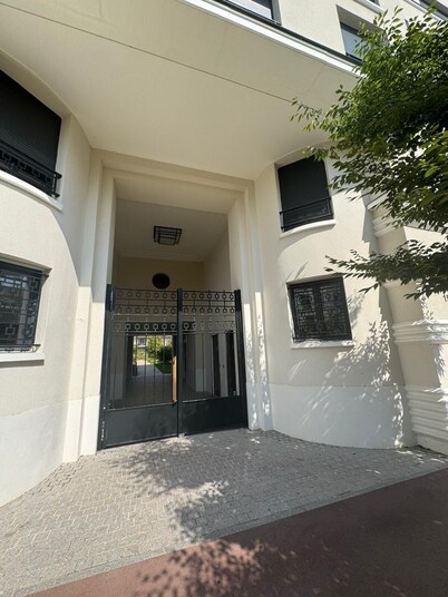 Building carré d'éden