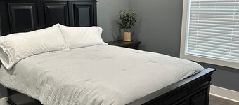 Ace’s Hideaway Modern 2bed/2bath with great location Steel/Duck/Farm community