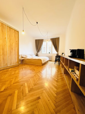 1 habitación, tabla de planchar con plancha y acceso a internet