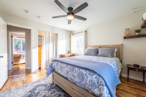 2 habitaciones, escritorio, tabla de planchar con plancha y wifi 