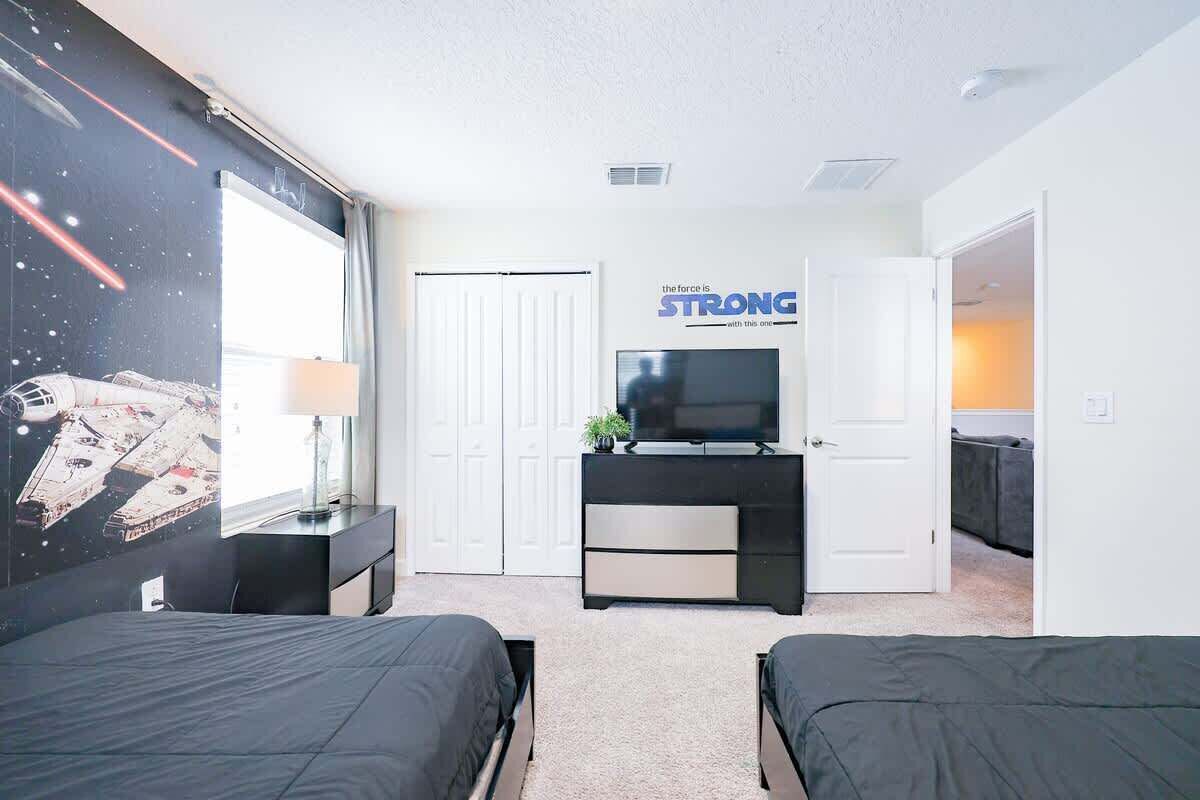 8 bedrooms, iron/ironing board, travel crib, free WiFi