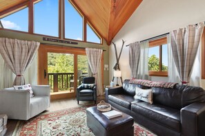 Televisión, chimenea