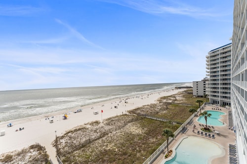 Lighthouse 603, Aqua Vista - Beautiful Beachfront Gulf Shores Condo.