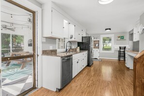 Microwave, oven, stovetop, dishwasher