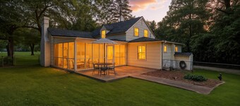 Ardmore Bungalow - 1.4m to Hospitals - Fenced Yard
