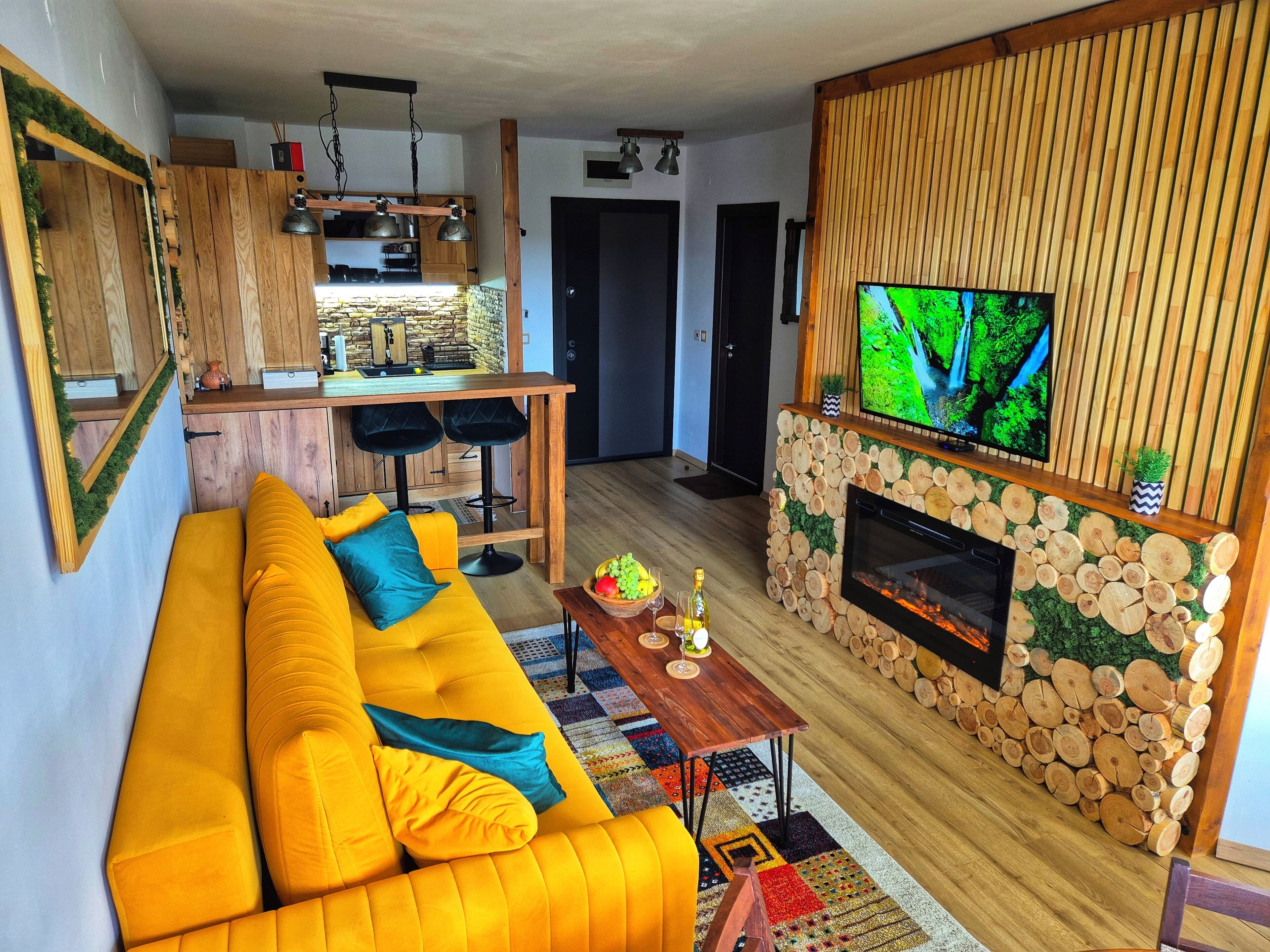 Una Smart TV, una chimenea