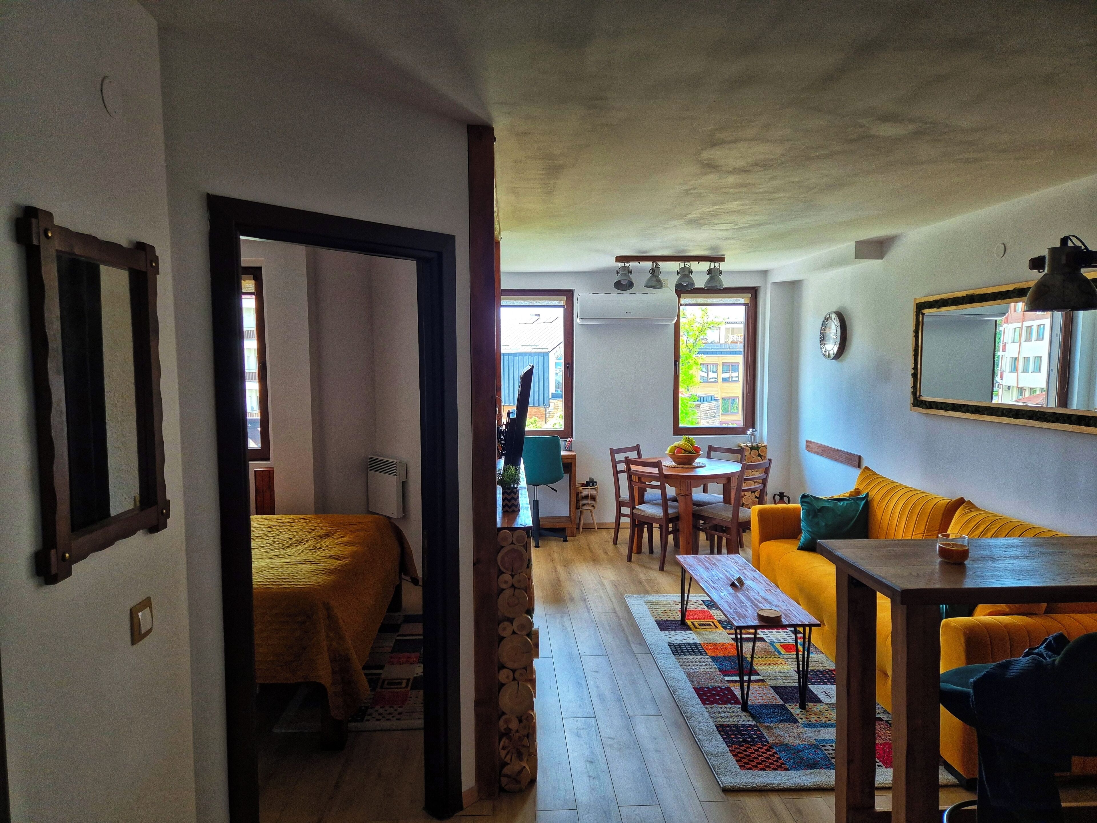 1 多间卧室、办公桌、熨斗/熨衣板、旅行婴儿床