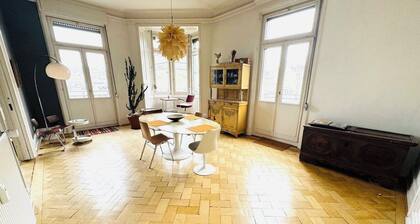 LOFT Vanelyn | RETRO | Center | Spacious