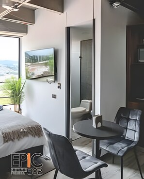 Suite | Cortinas opacas, wifi gratis, accesible en silla de ruedas