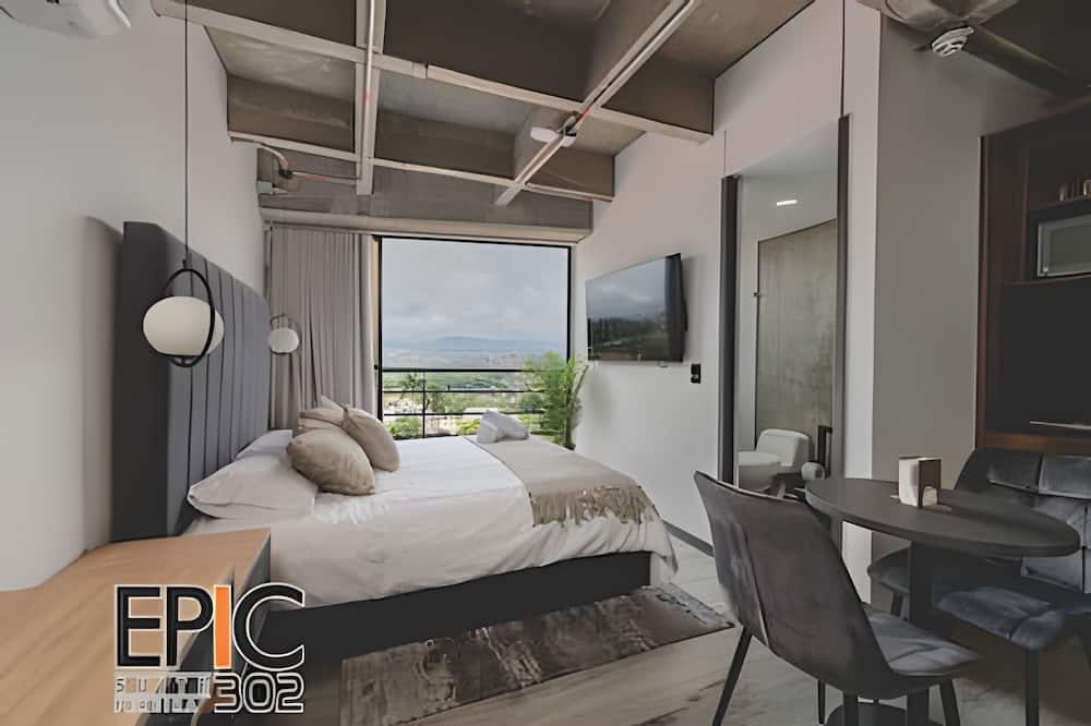 Epic Suite 302 Deluxe Aeropuerto