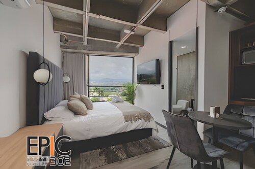 Epic Suite 302 Deluxe Aeropuerto