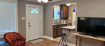 Charming 1-bedroom apartment near LSU in wonderful Baton Rouge!