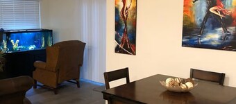 Charming 3-bedroom Smart home in Sacramento with AC, sleep number in Master