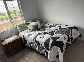 3 Schlafzimmer, Bügeleisen/Bügelbrett, Internetzugang, Bettwäsche