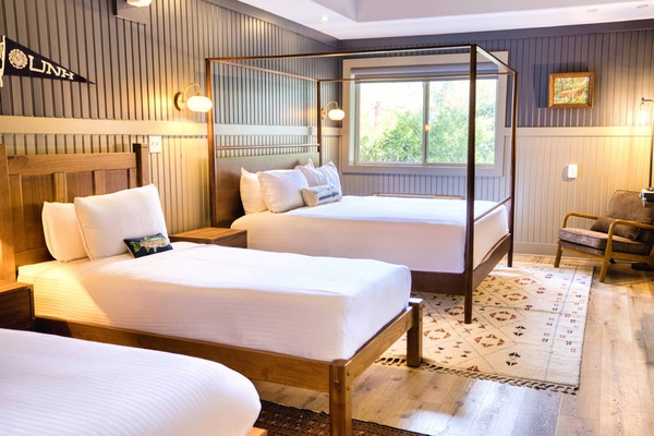 Family Room, Multiple Beds