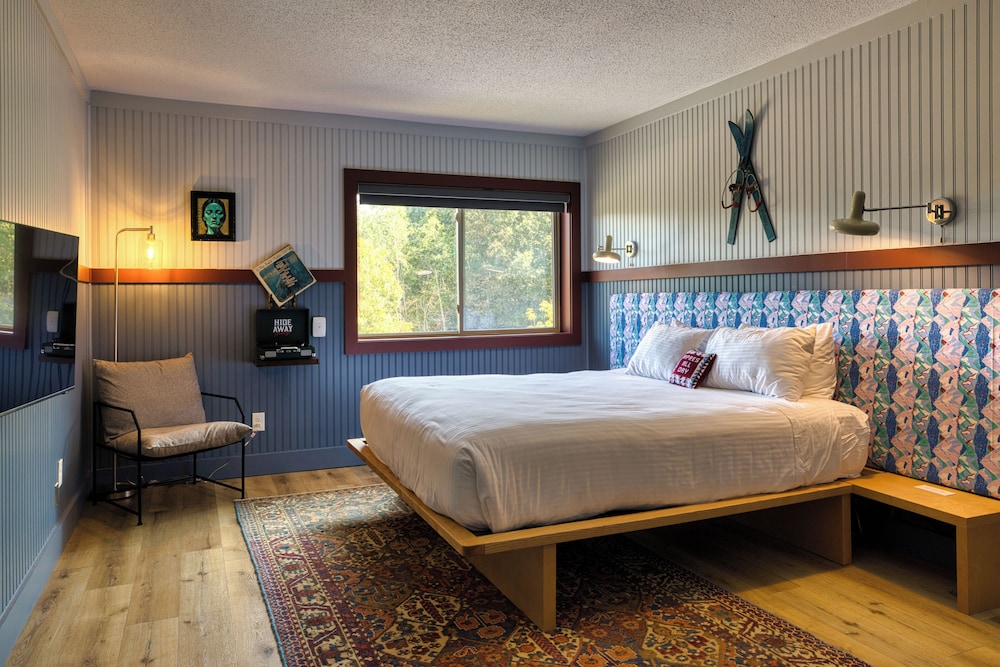 A Hotel Inn Sunapee by null