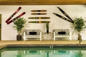 Piscine couverte