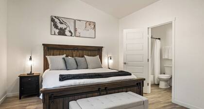 Black Canyon Retreats, Your Home Away From Home