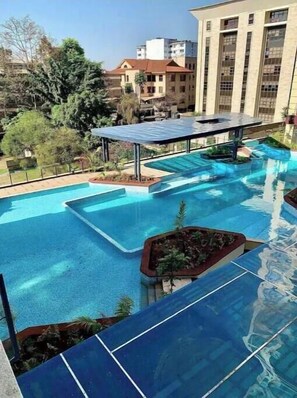 Pool - Tastefully furnished, Infinity Pool,Gym & MiniMart (Nairobi)