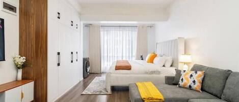 1 quarto, acesso à internet, roupa de cama