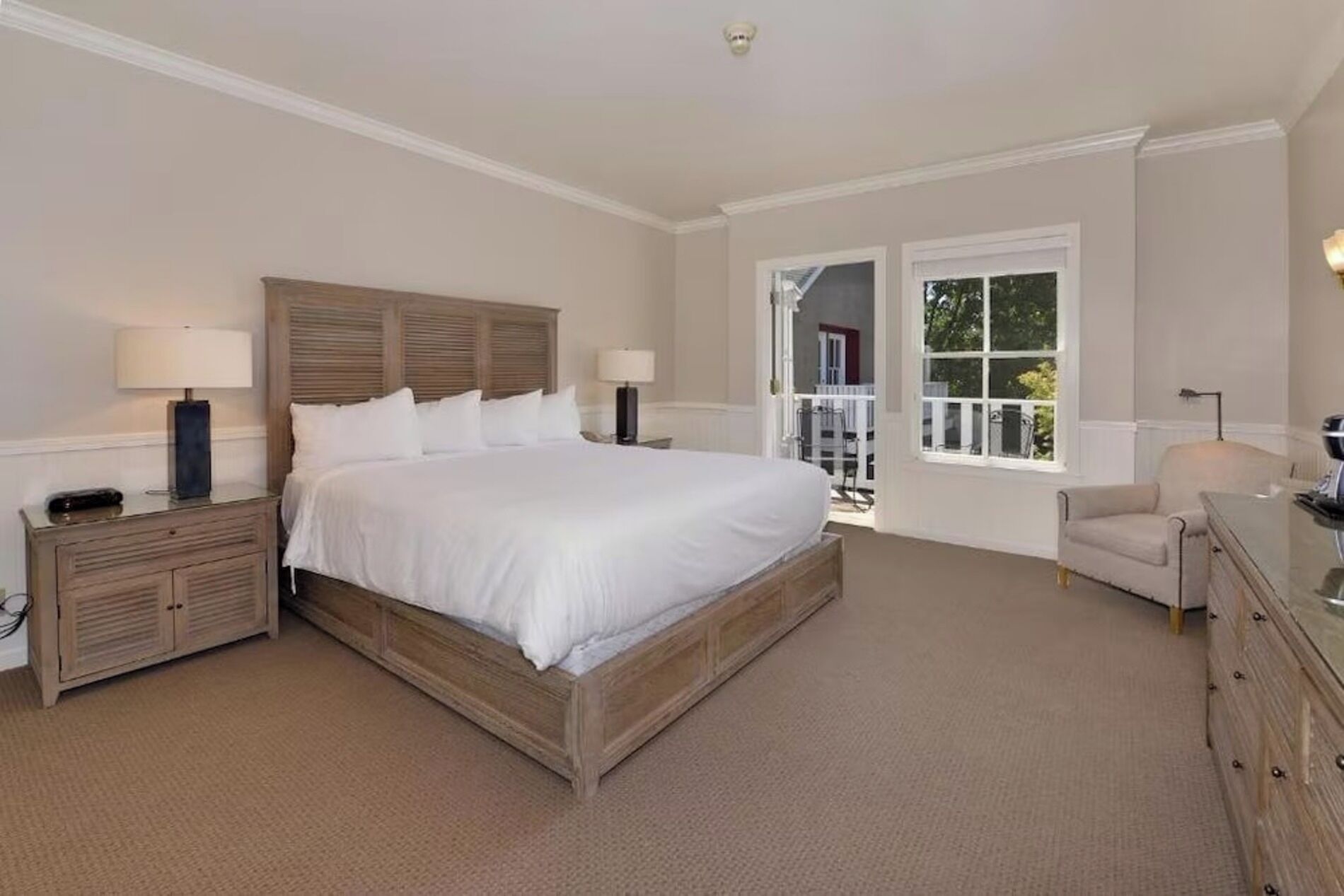 2 slaapkamers, een strijkplank/strijkijzer, gratis wifi, beddengoed