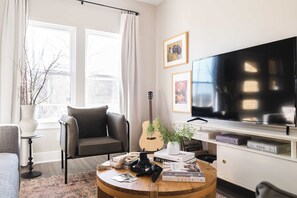 House (1 Bedroom) | Interior