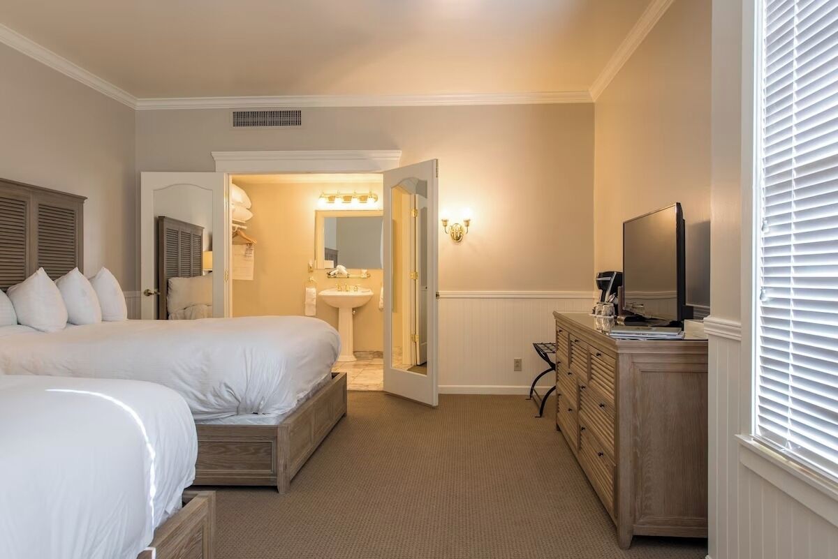 2 habitaciones, tabla de planchar con plancha y wifi gratis 