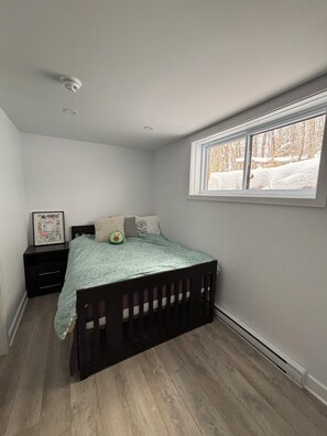3 bedrooms, WiFi, bed sheets