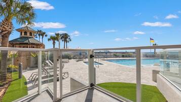 Condo, vista parcial al océano | Vista desde la habitación