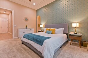 3 habitaciones, tabla de planchar con plancha, internet y ropa de cama