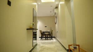 Nội thất lối vào