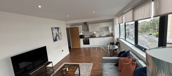 Luxury Retreat in Carlton, Nottingham – Stylish Comfort & Convenience