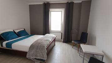 2 soverom, wi-fi og sengetĂžy