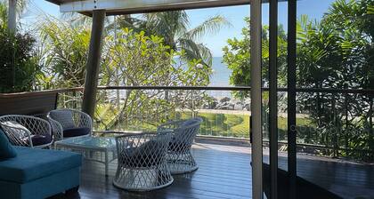 Beach vibes 2-bedroom house with gorgeous sea views in Machans Beach