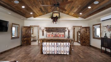 1 habitación, tabla de planchar con plancha, wifi y ropa de cama